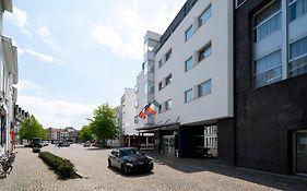 Holiday Inn Express Mechelen City Centre, An Ihg Hotel